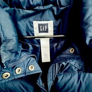 Women’s GAP winter vest